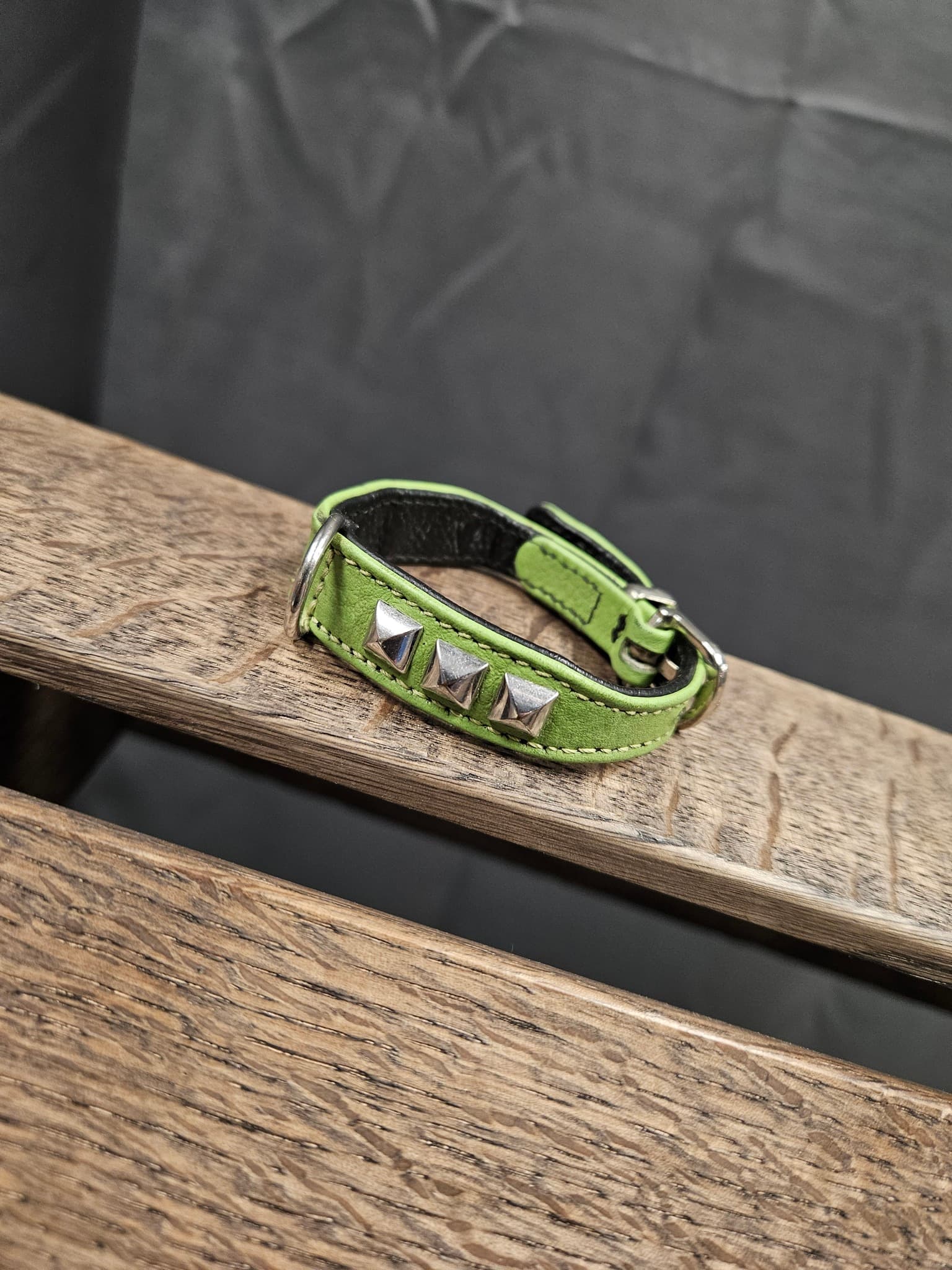 Halsband